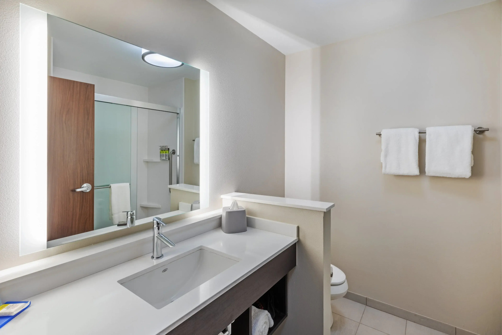 Holiday Inn Exp Stes Purcell by IHG