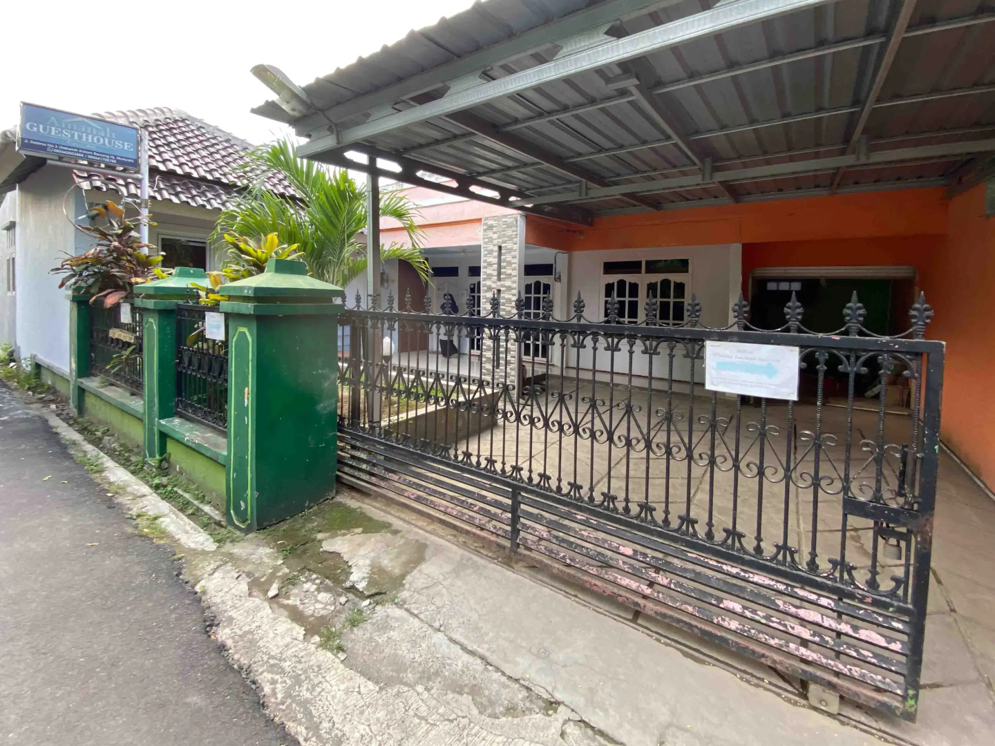 Guest House Hj Muriyah Syariah Slawi RedPartner