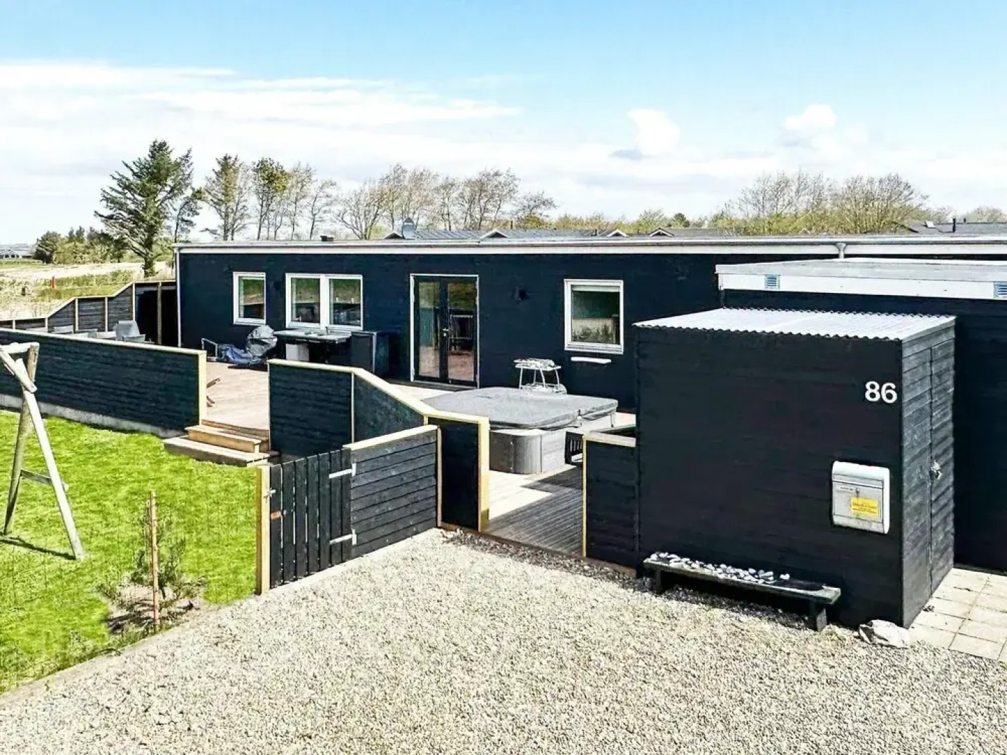 Luxurious Holiday Home in Jutland with Outdoor Hot Tub