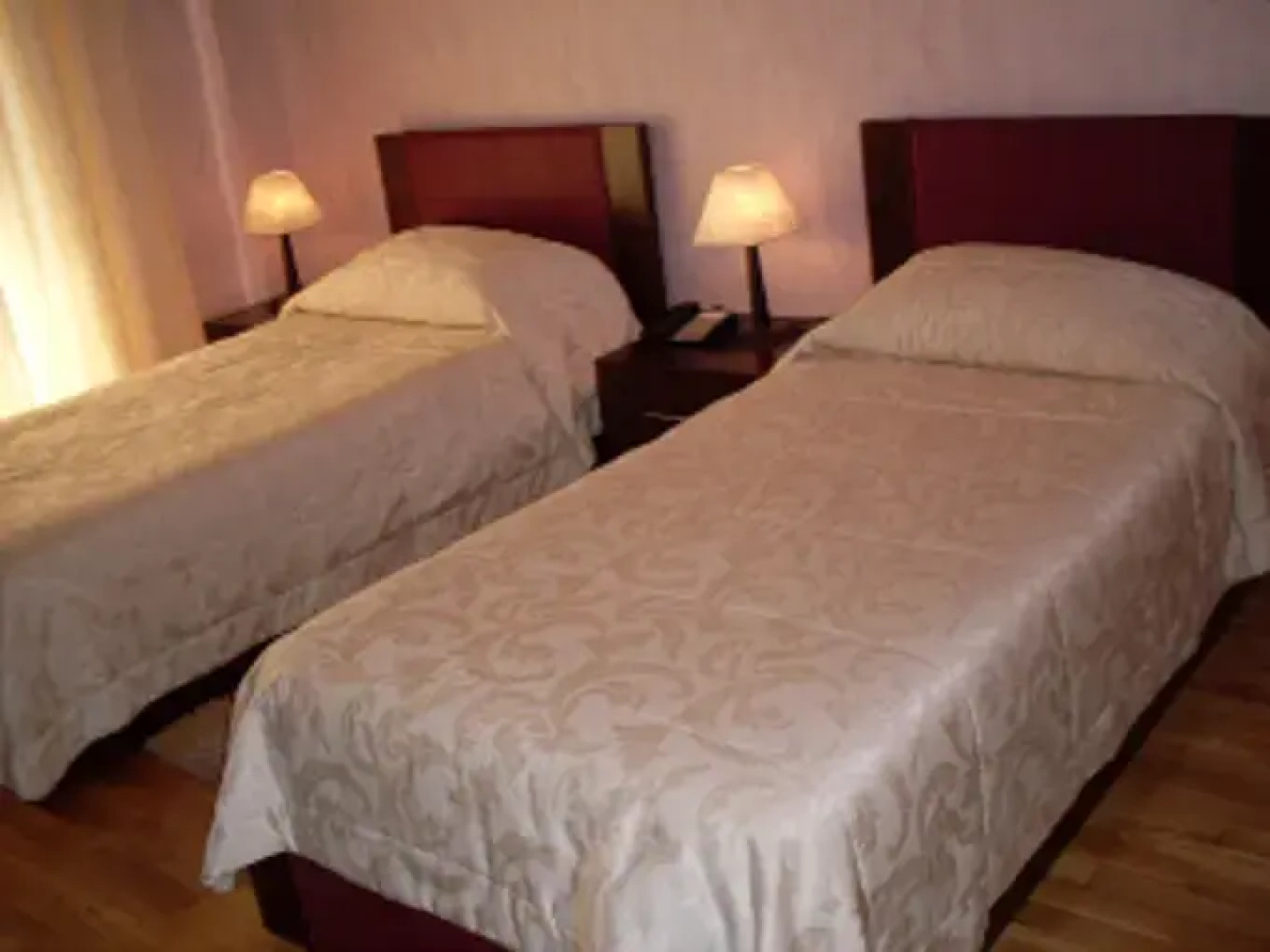 White Dream Hotel