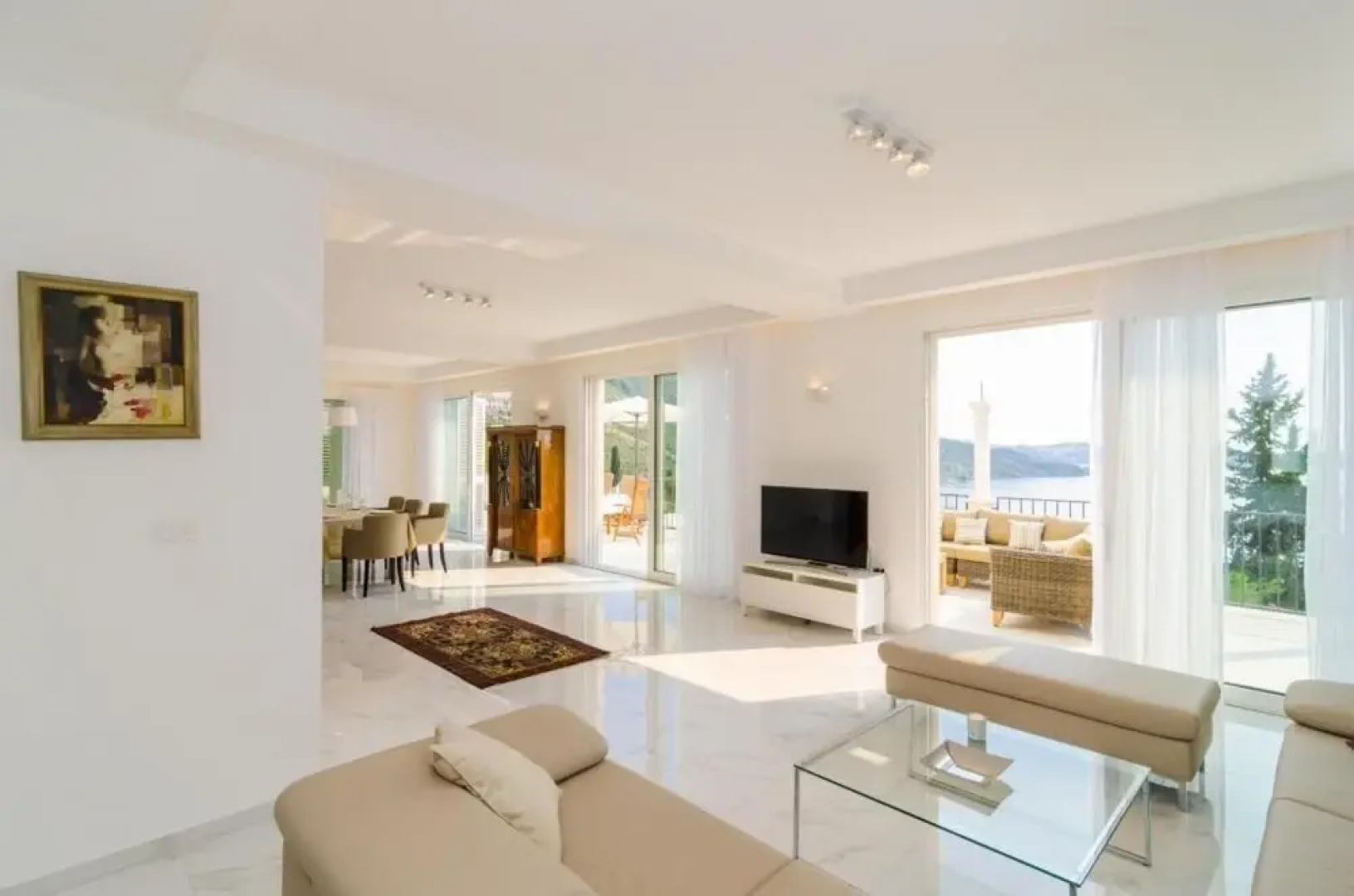 Villa Orlando - Five Bedroom Villa With Swimming Pool and Sea View ID Direct Booker 3375