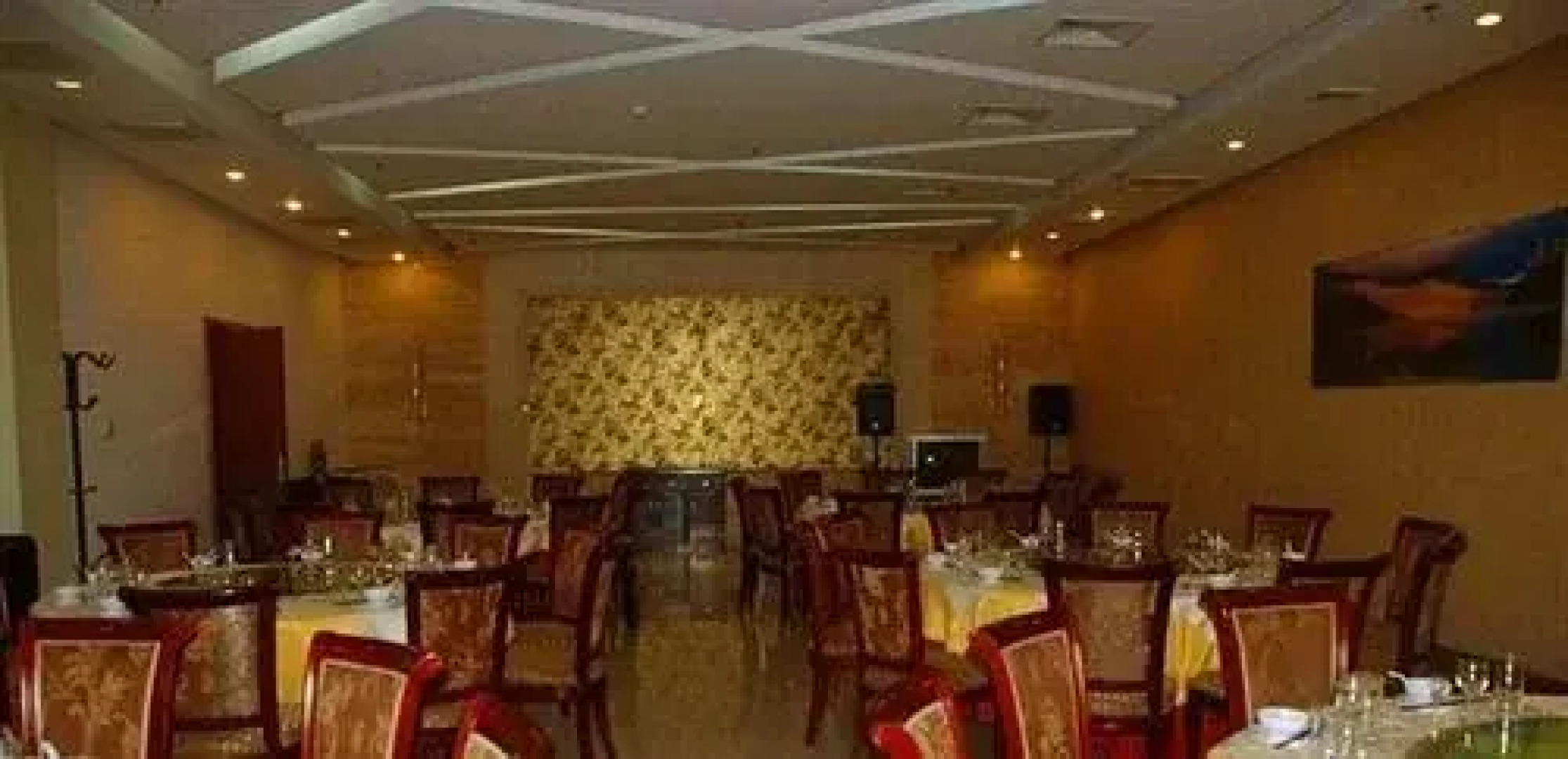 Thank Inn Chain Hotel Pingdingshan Weidong District Jianshe Road Trade Plaza