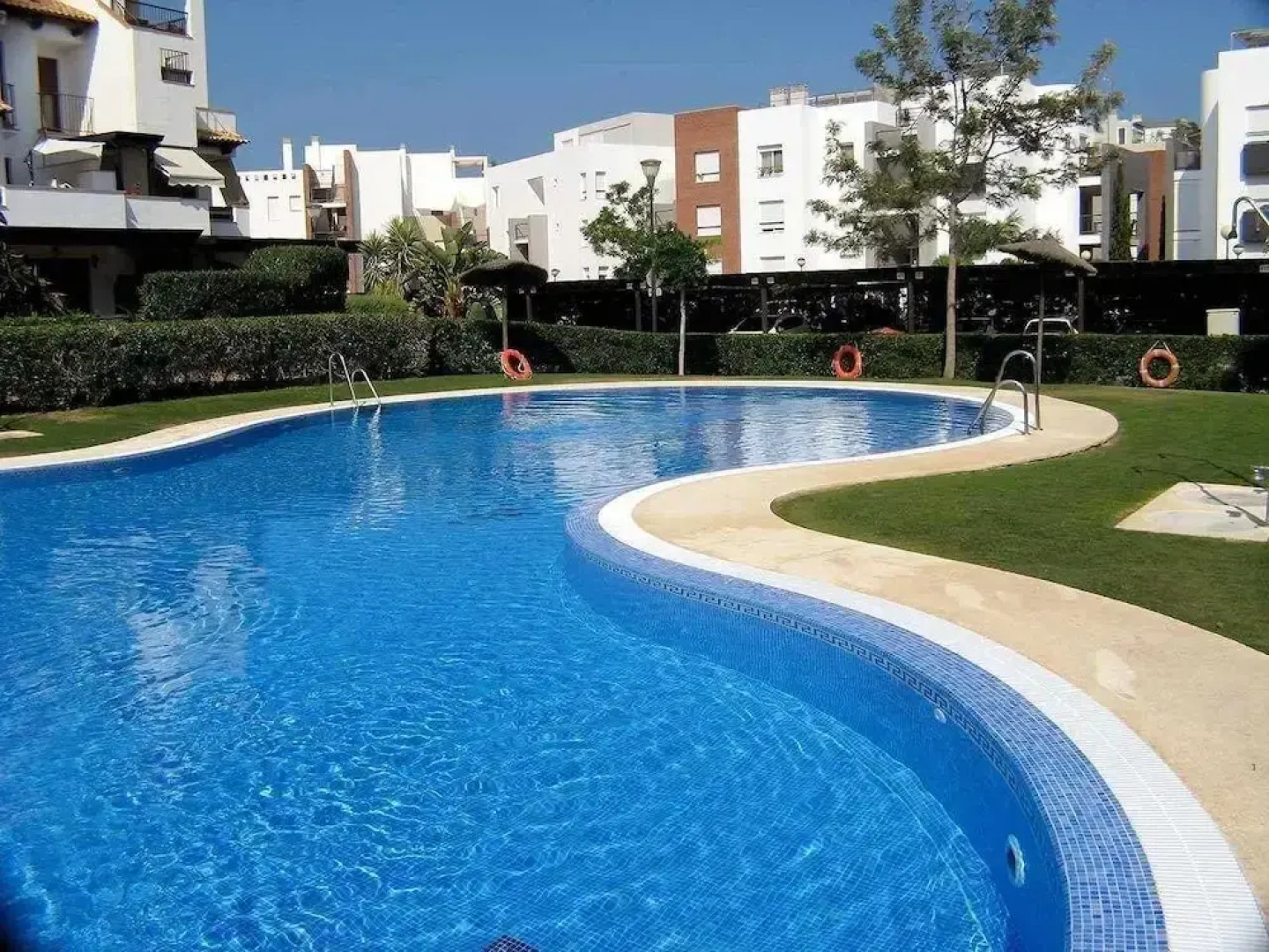 VenAVera E21B - 1 Bedroom/1Bath Beachfront WIFI