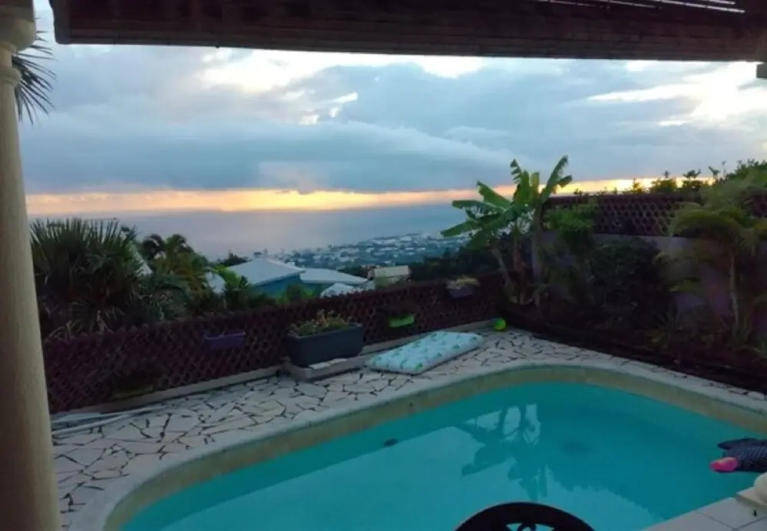 Villa With 4 Bedrooms in Saint-denis, With Wonderful sea View, Private Pool, Enclosed Garden