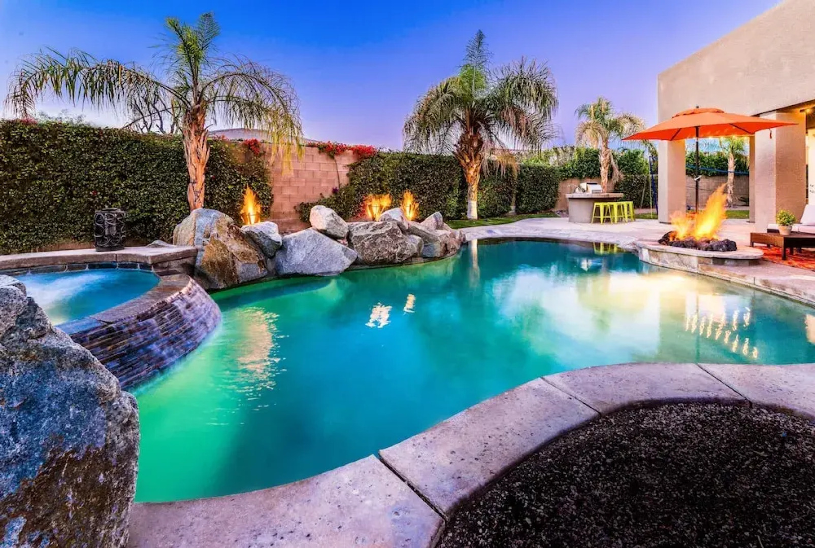 Whispering Palms by AvantStay | WALK TO COACHELLA | Pool & Hot Tub | Sleeps 16!