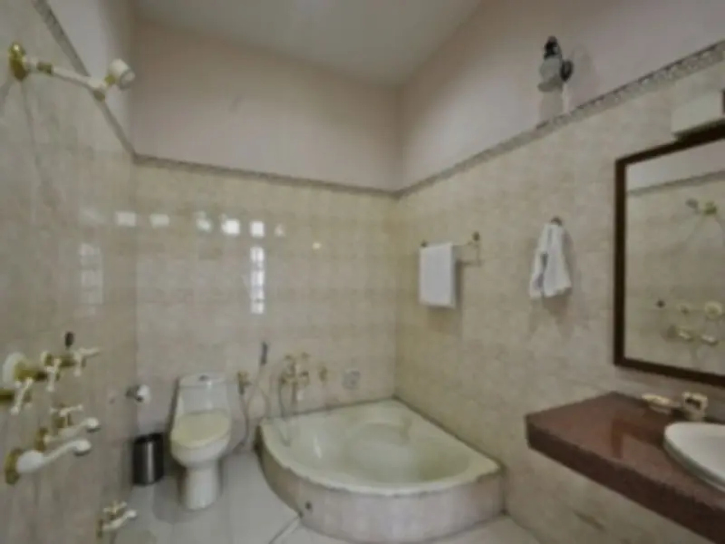 Hotel Imperial House