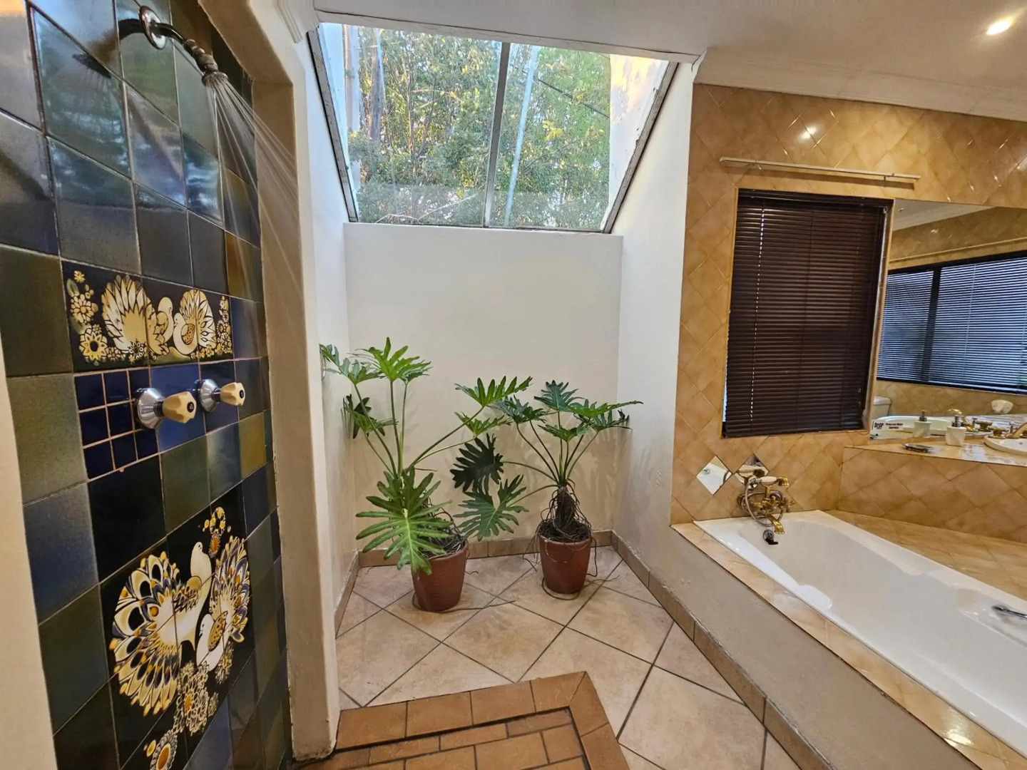 Bettie's Luxury Lodge