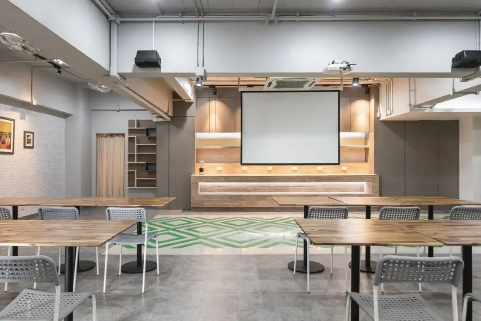 At115 by Rompo Mansion