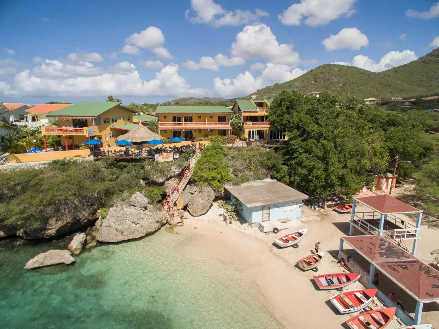 Bahia Apartments & Diving