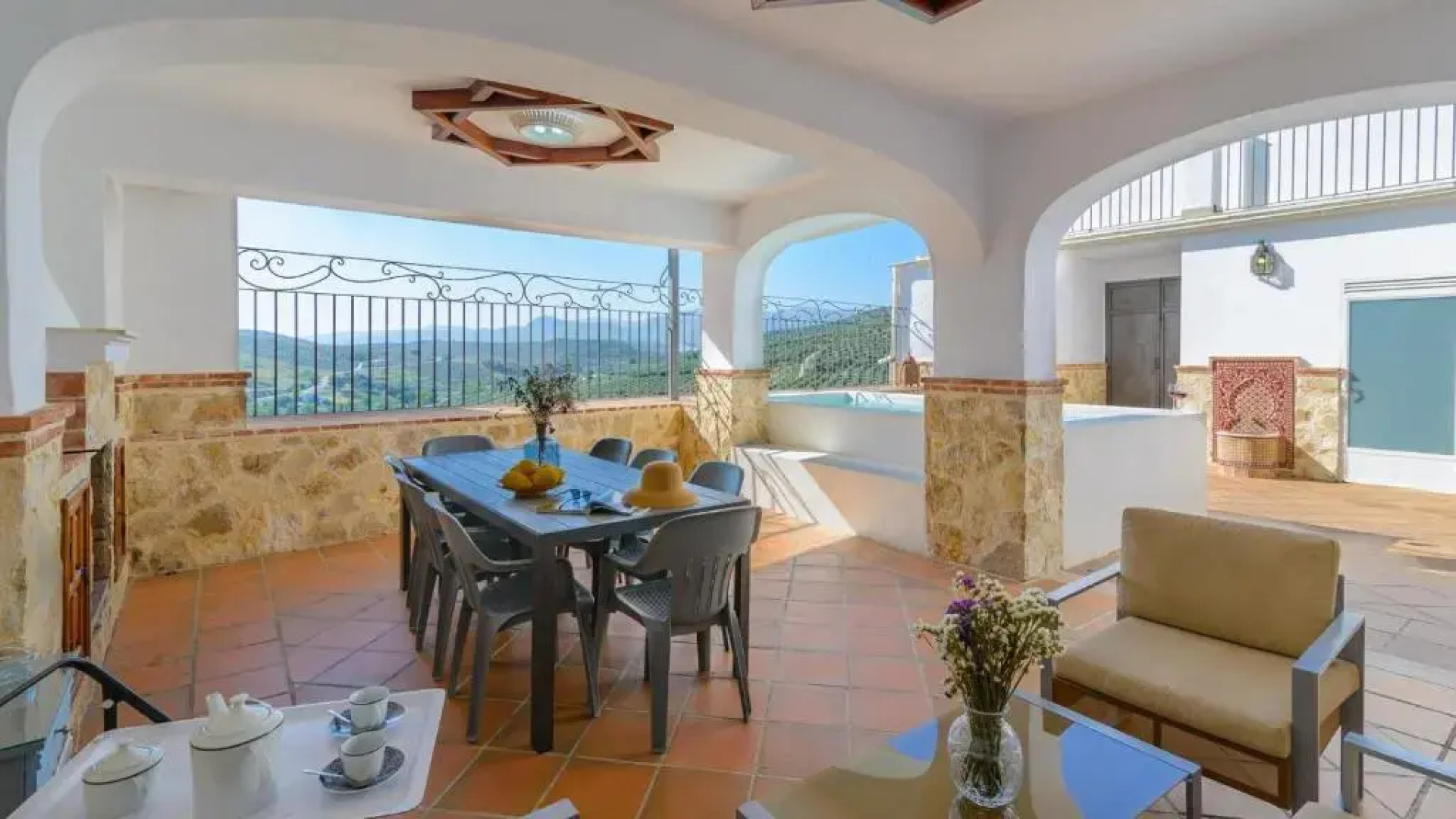 Torreon de Morayma Baena by Ruralidays