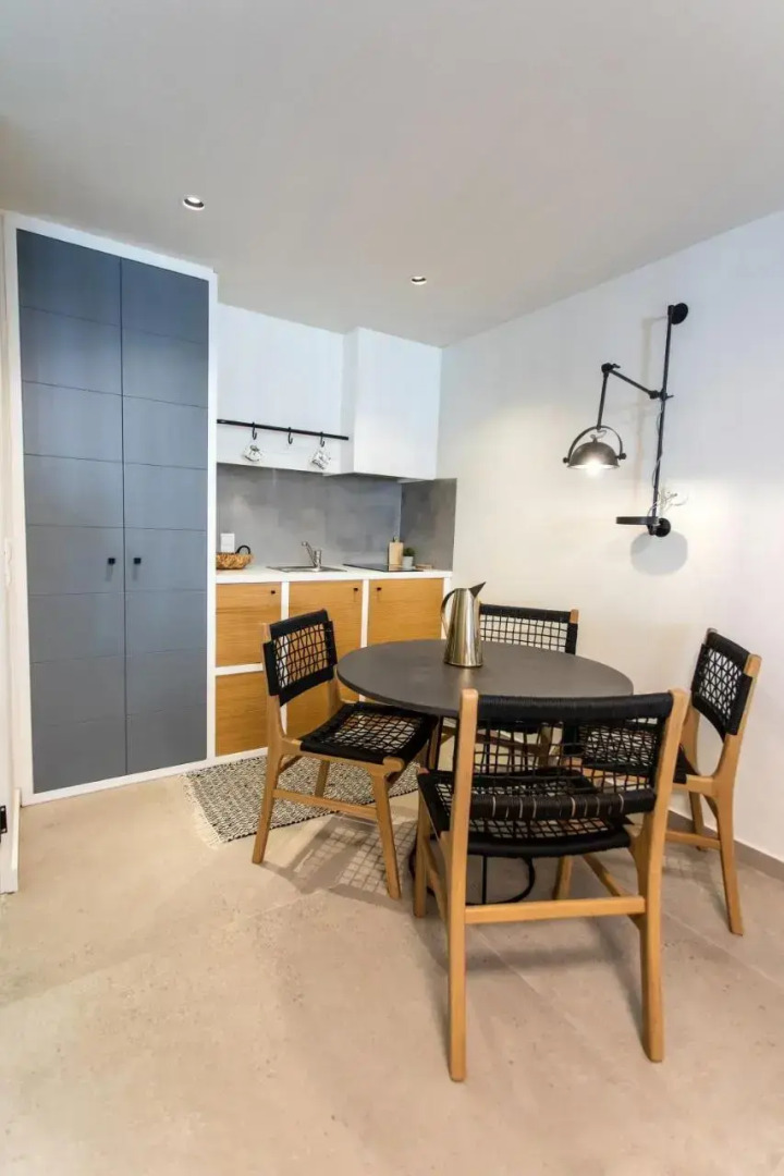 Anemolia Parga Suites