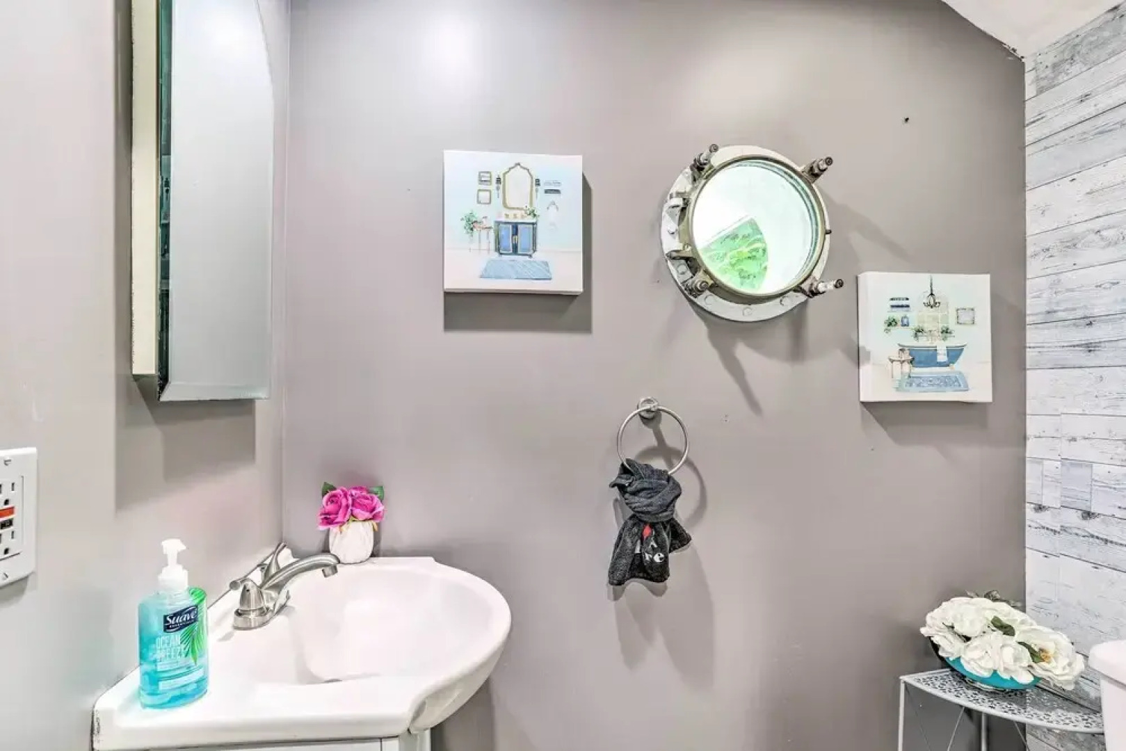 Luxe Florida Home on 3 Acres ~ 5 Mi to Beach!