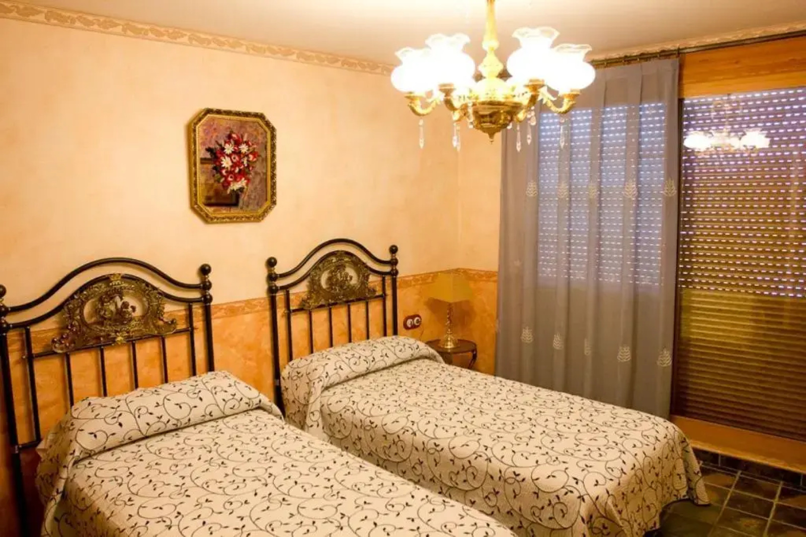 A la Sombra de la Torre