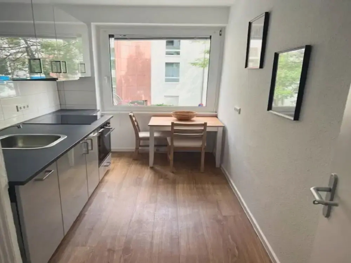 Amazing Holiday Home With Balcony