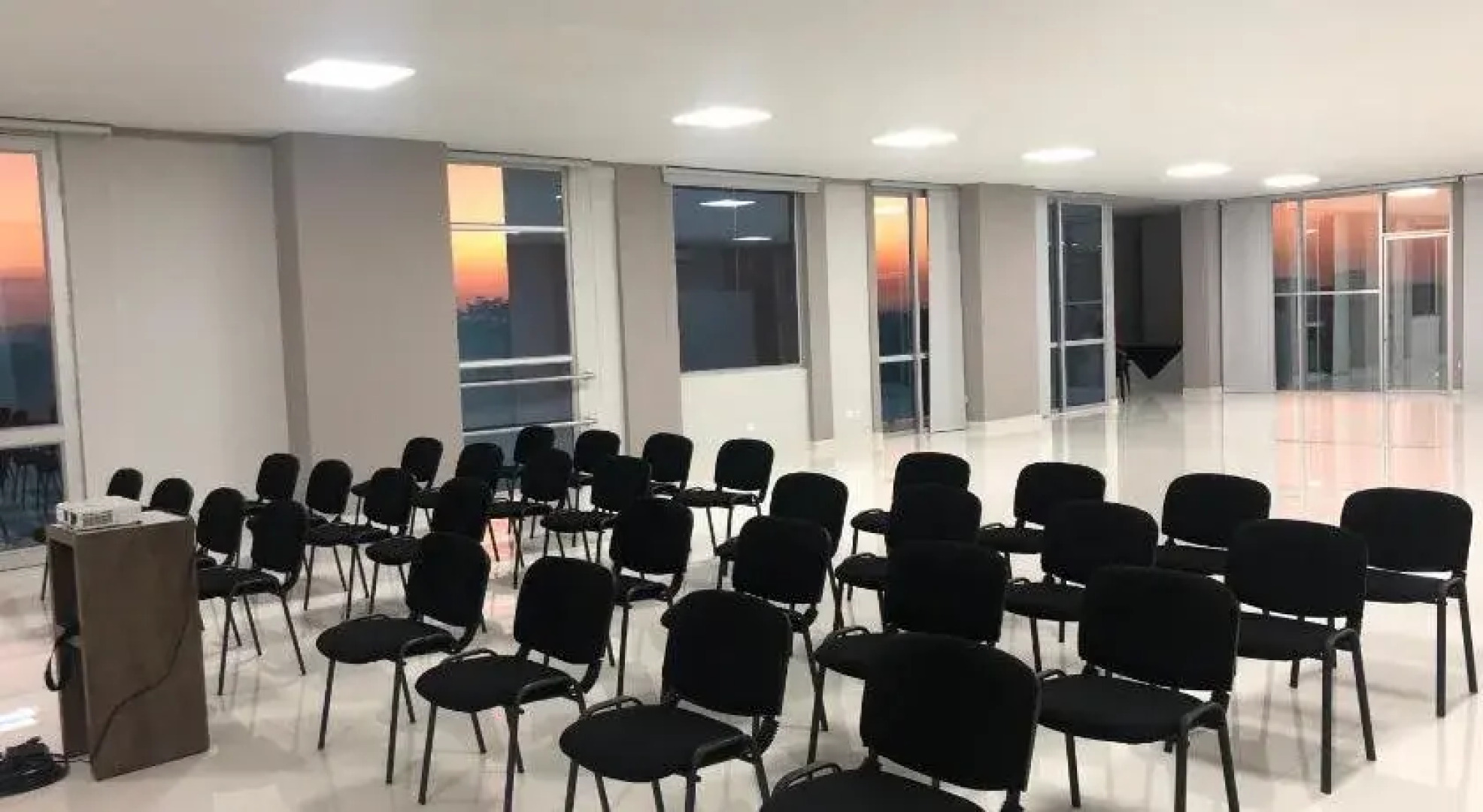 Hotel Sexta Avenida Inn