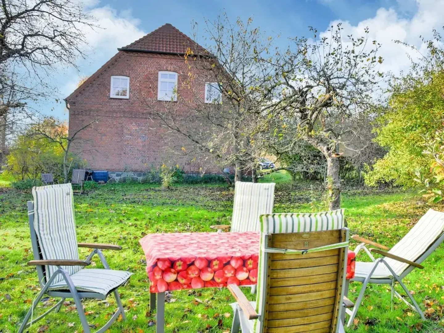Gemuetliches Apartment in Behmkenhagen mit Terrasse