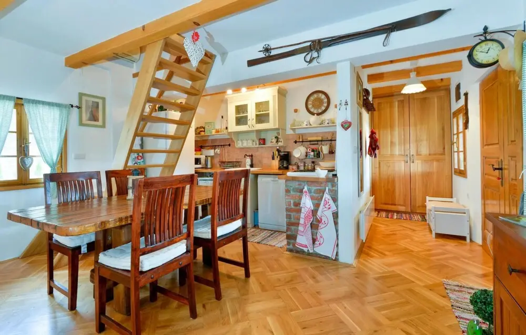 Awesome Home in Krapinske Toplice With 2 Bedrooms, Wifi and Outdoor Swimming Pool