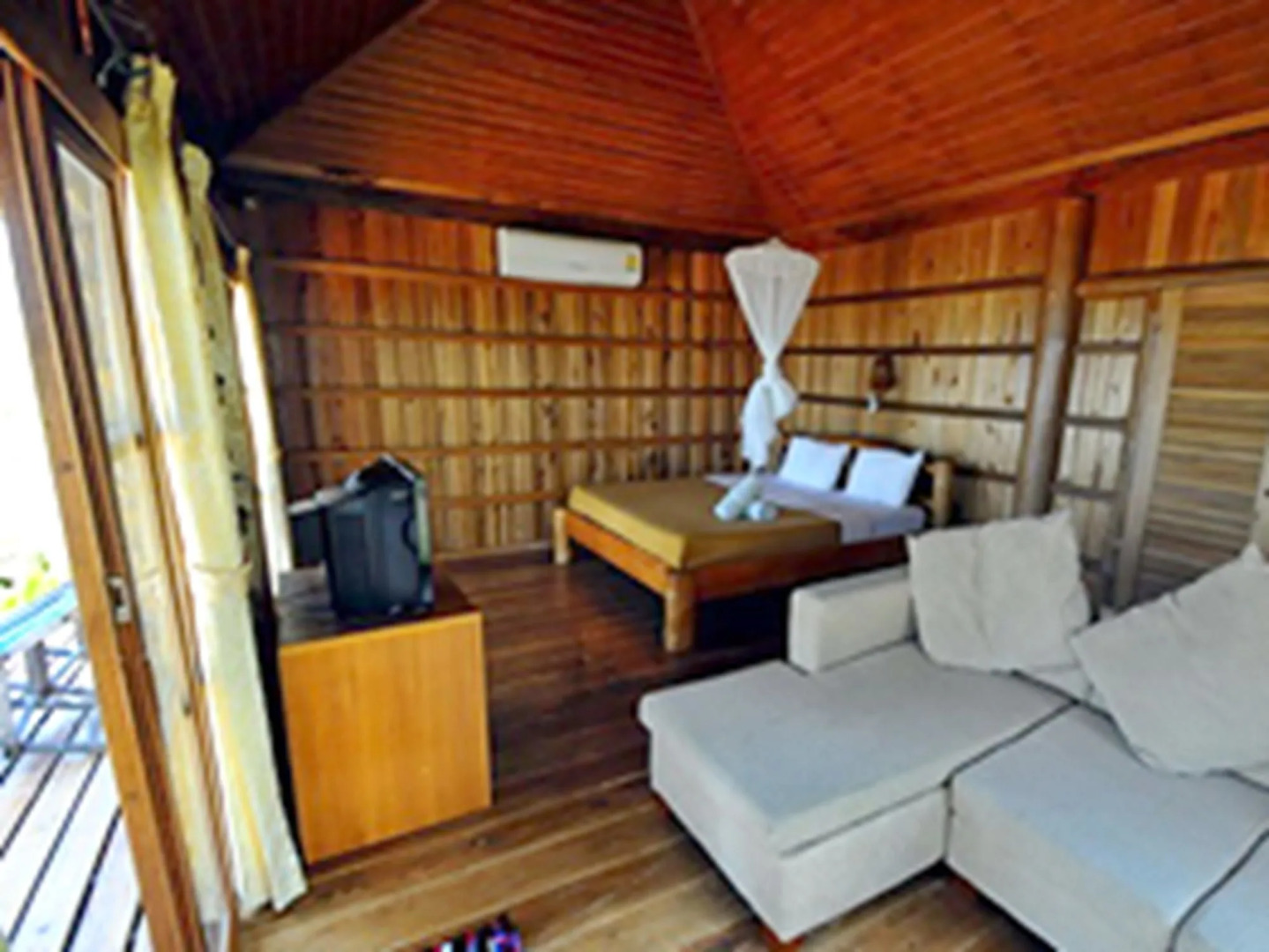 Thiw Son Beach Resort