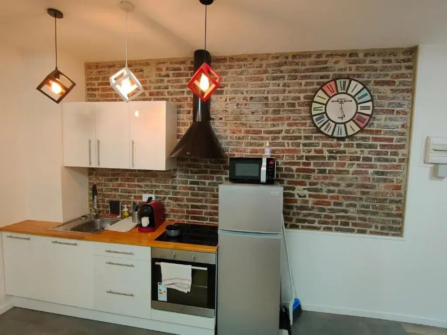 Les Lofts De Provins: Apt 4