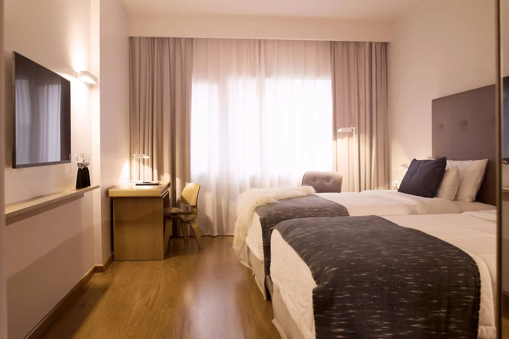 Dazzler by Wyndham Asuncion