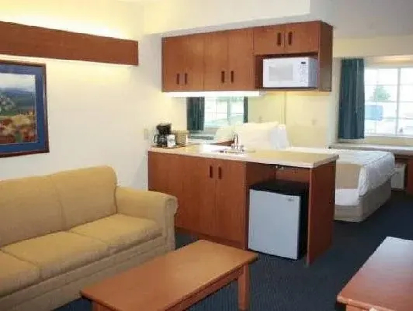 Rincon Inn and Suites