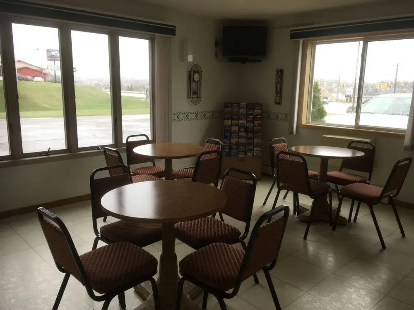 Value Host Motor Inn