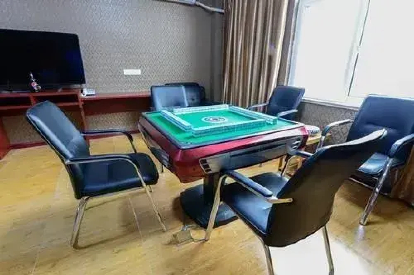 Qingdao Xinshijia Business Hotel