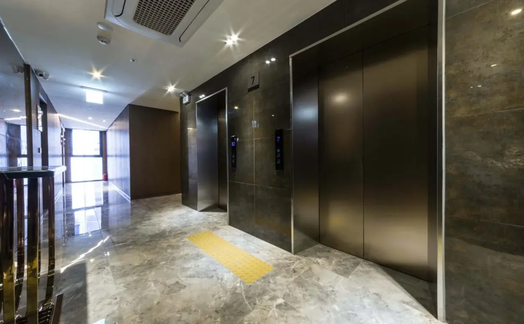 Guri Galmae Indi Present Hotel