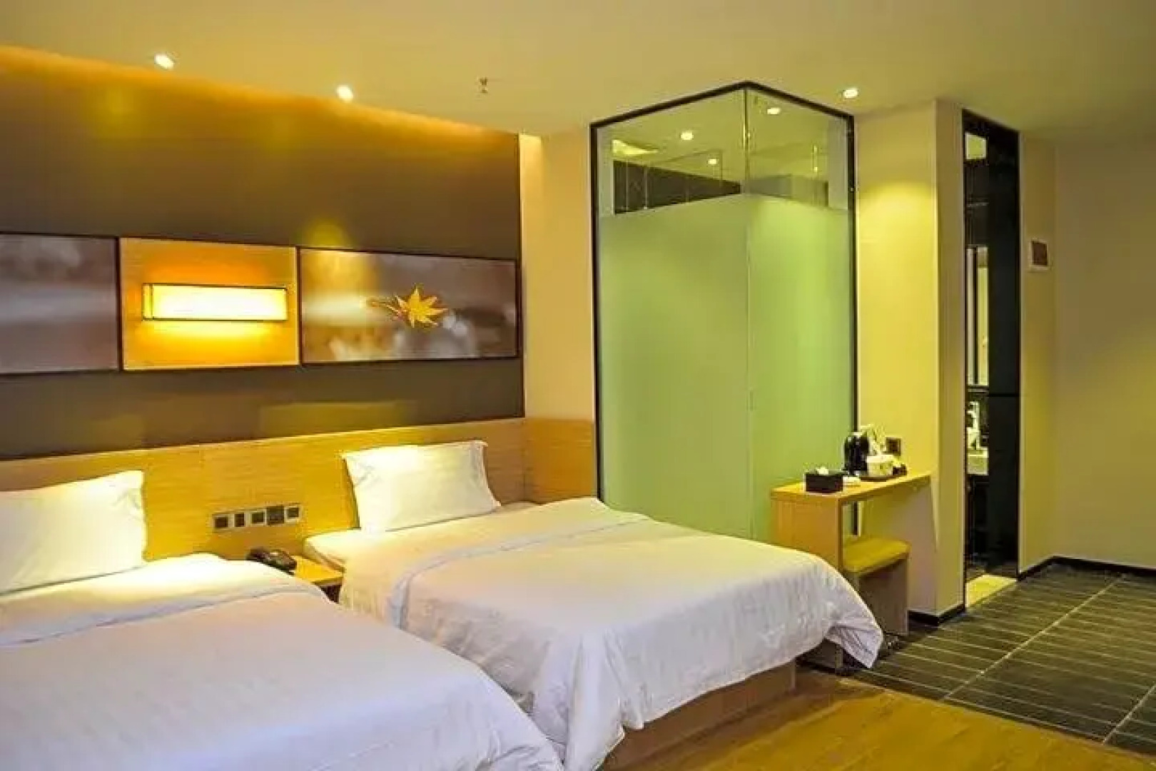 IU Hotel Zhoukou Huaiyang Xinyigao