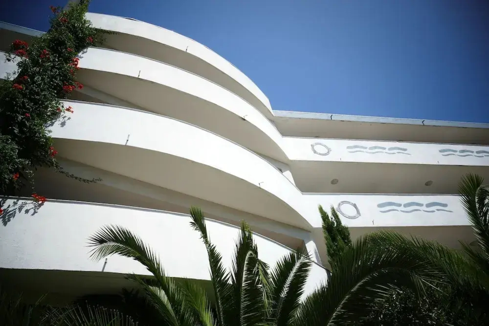 St. Estève Appart Hotel