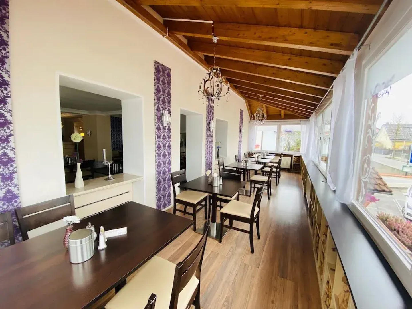 Hallbergerhof Hotel & Hostel