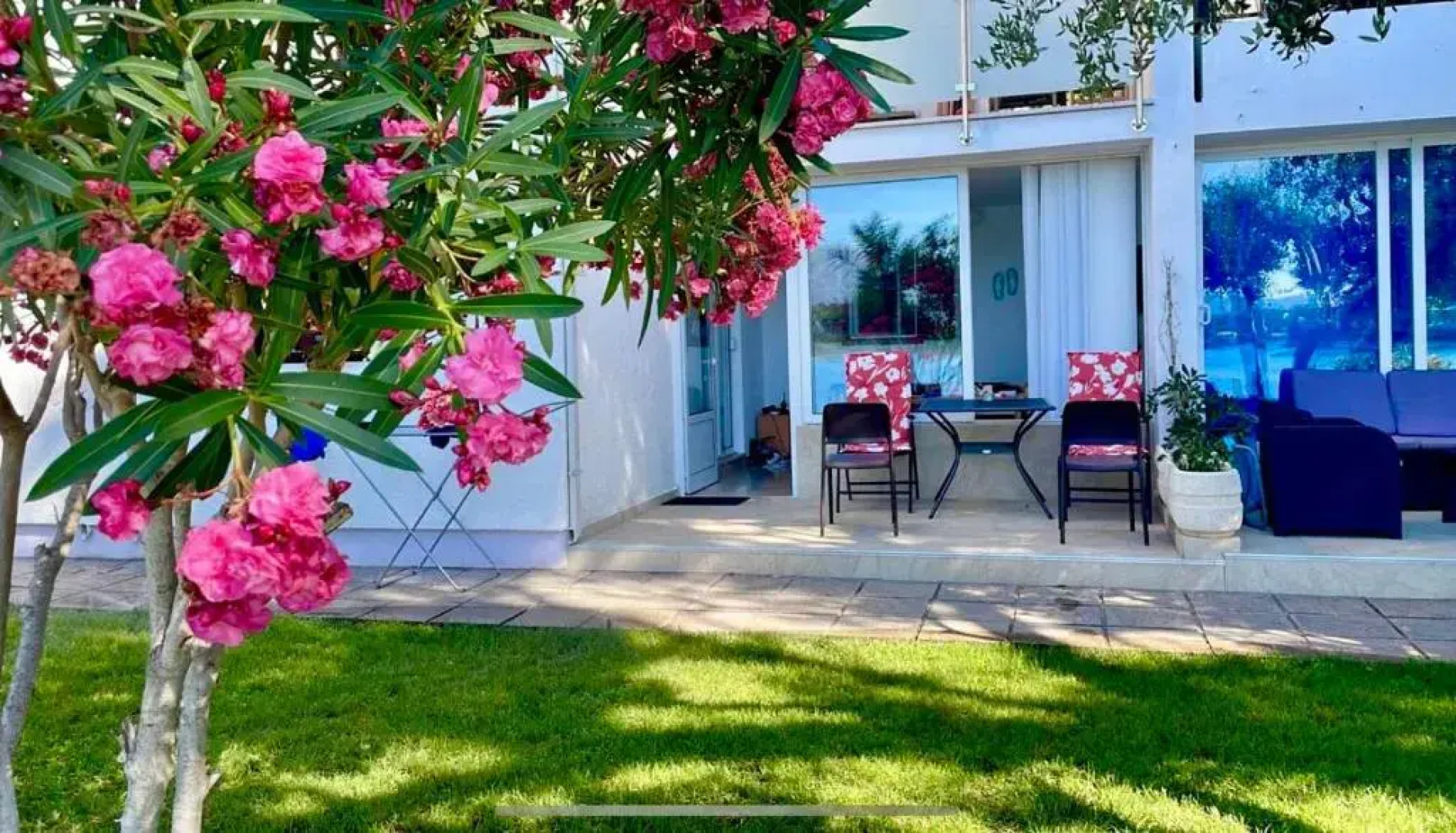 Apartment A2 - Prvi zal