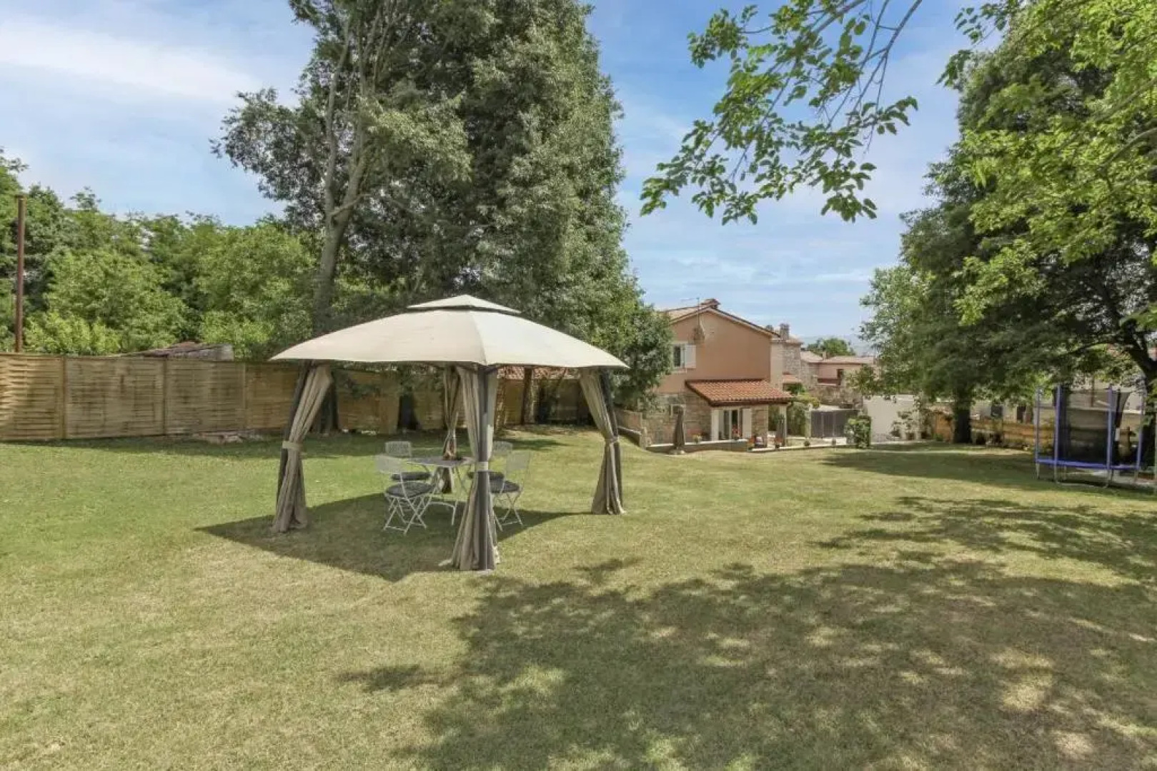 Tiffany in Grabri (Haus für 6-7 Personen)