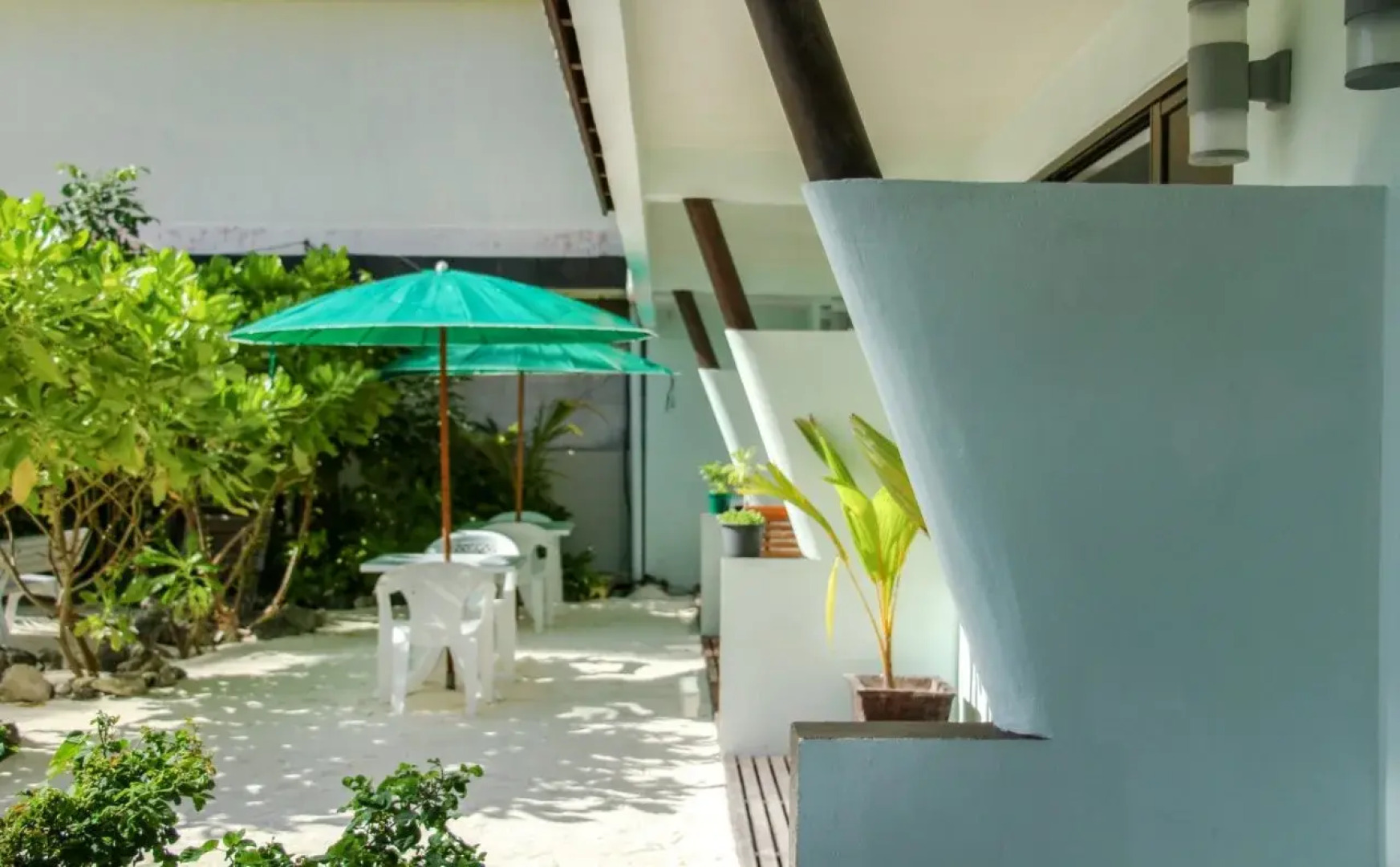 Отель Salt Beach