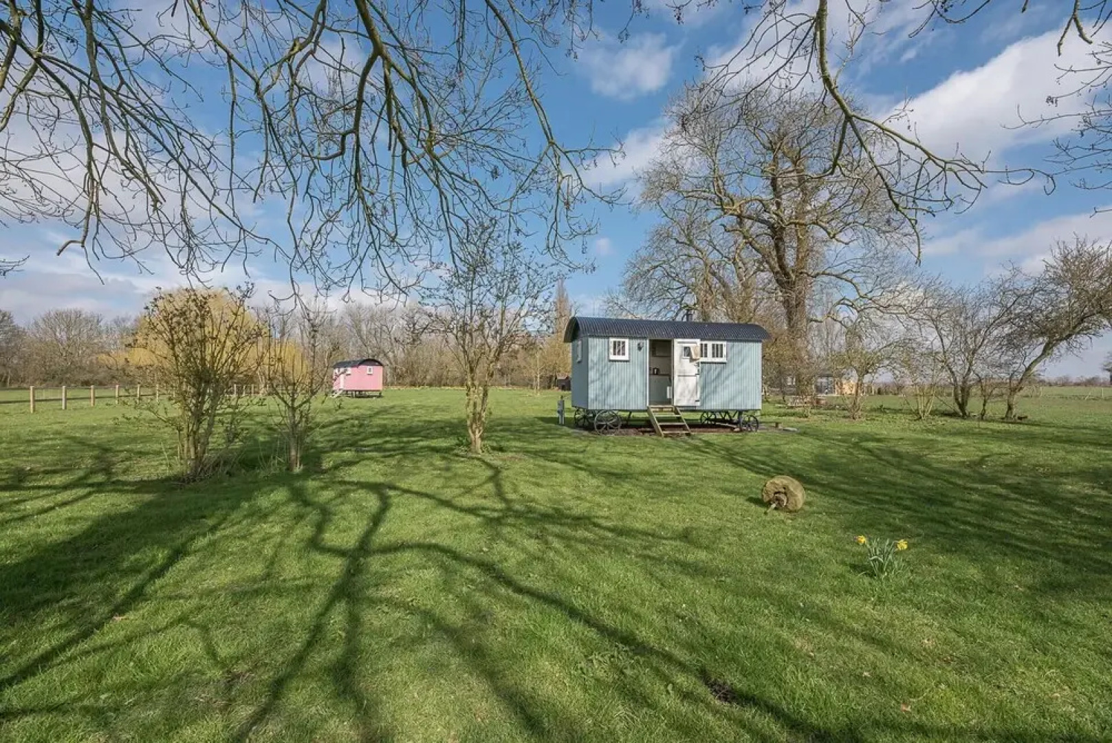 Sage Shepherds Hut, Boundary Farm Cottages