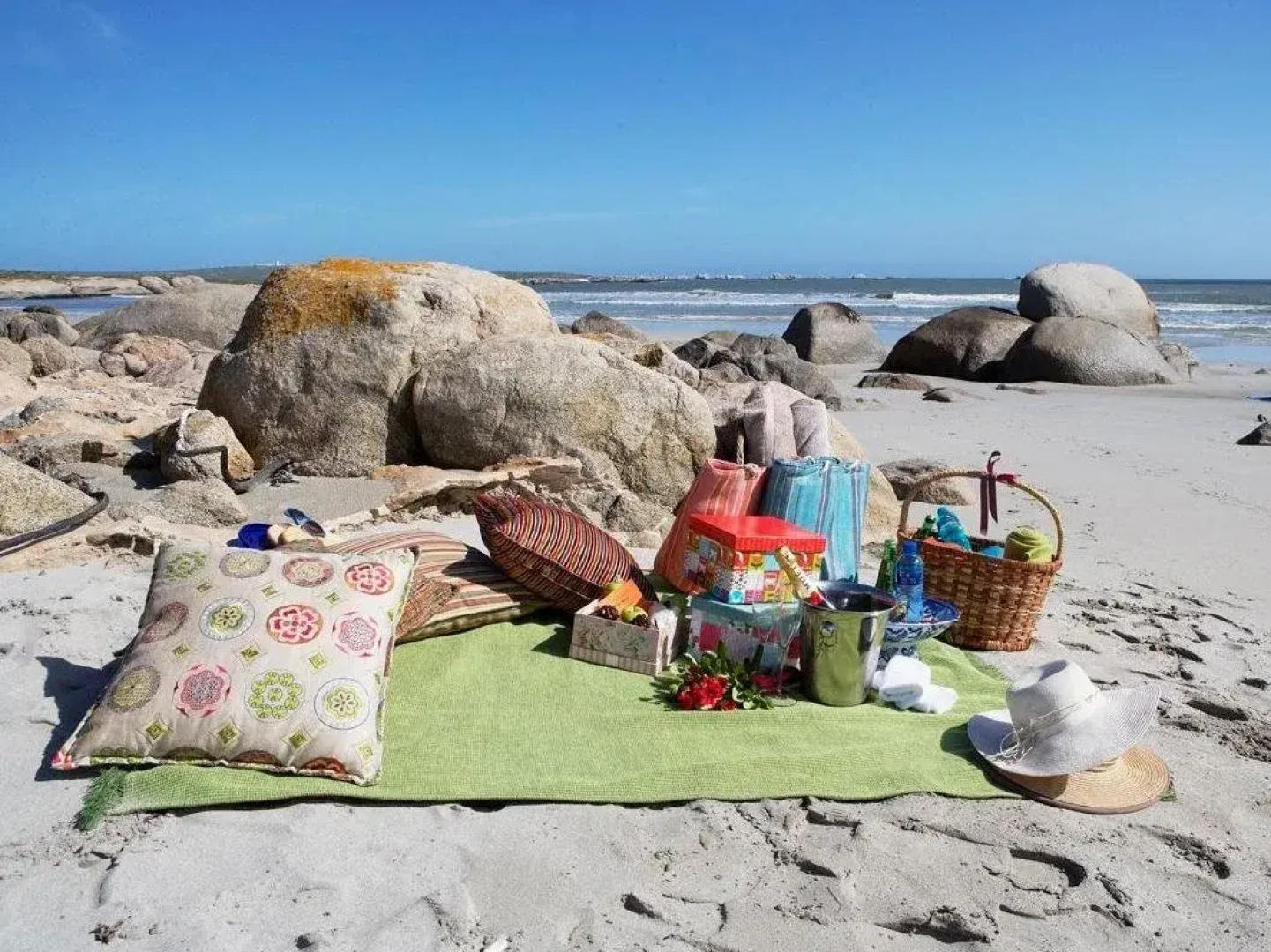 Abalone Hotel & Villas