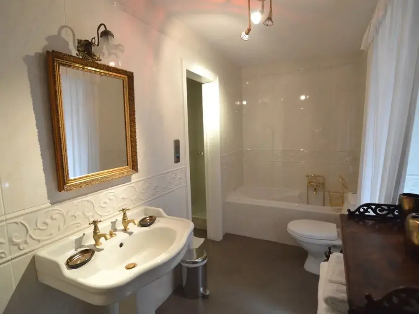 Luxurious Mill in Vresse-sur-Semois with Swimming Pool