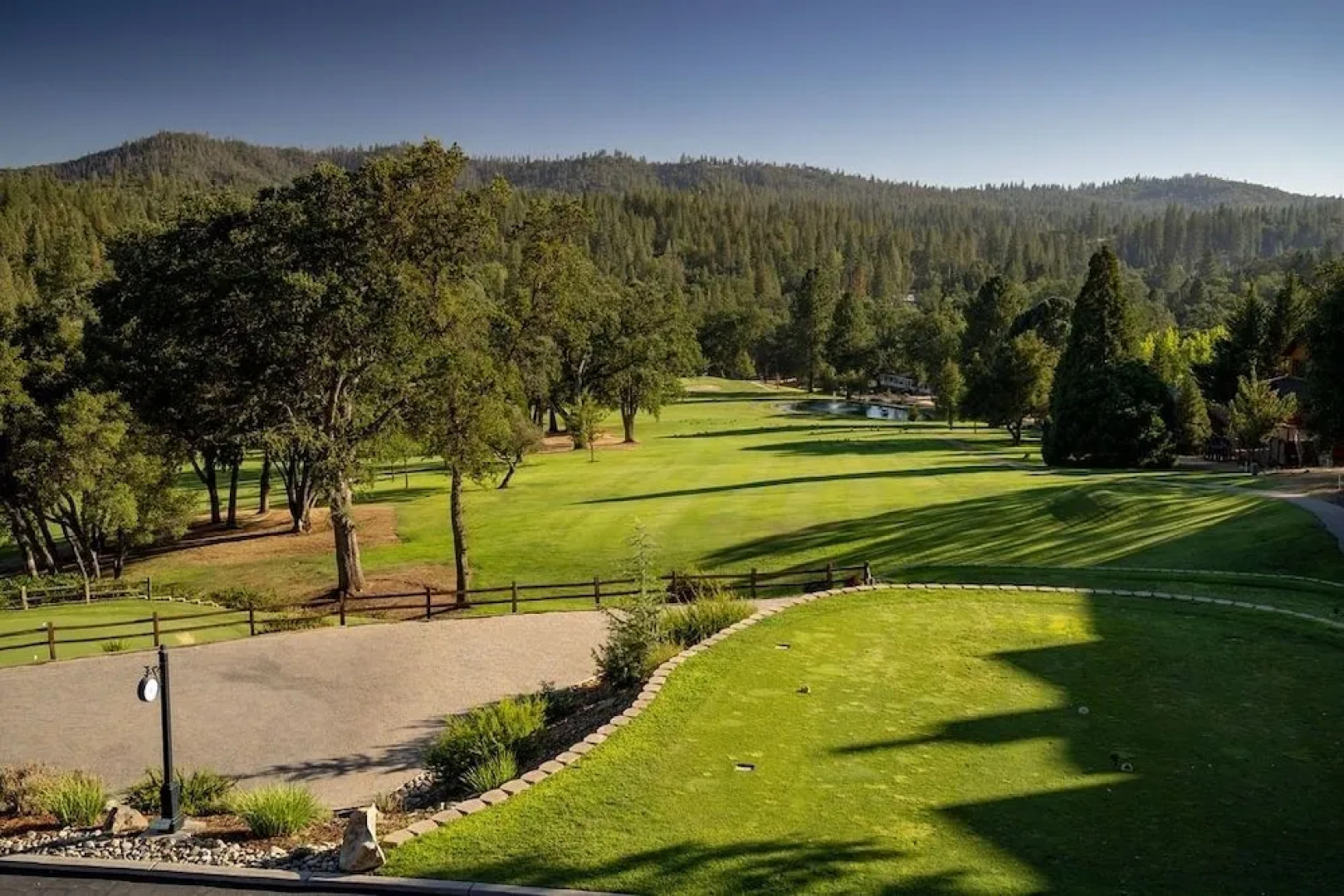 Creme de la Creme 1 - Pet Friendly Near Dunn Court Beach by Yosemite Region Resorts