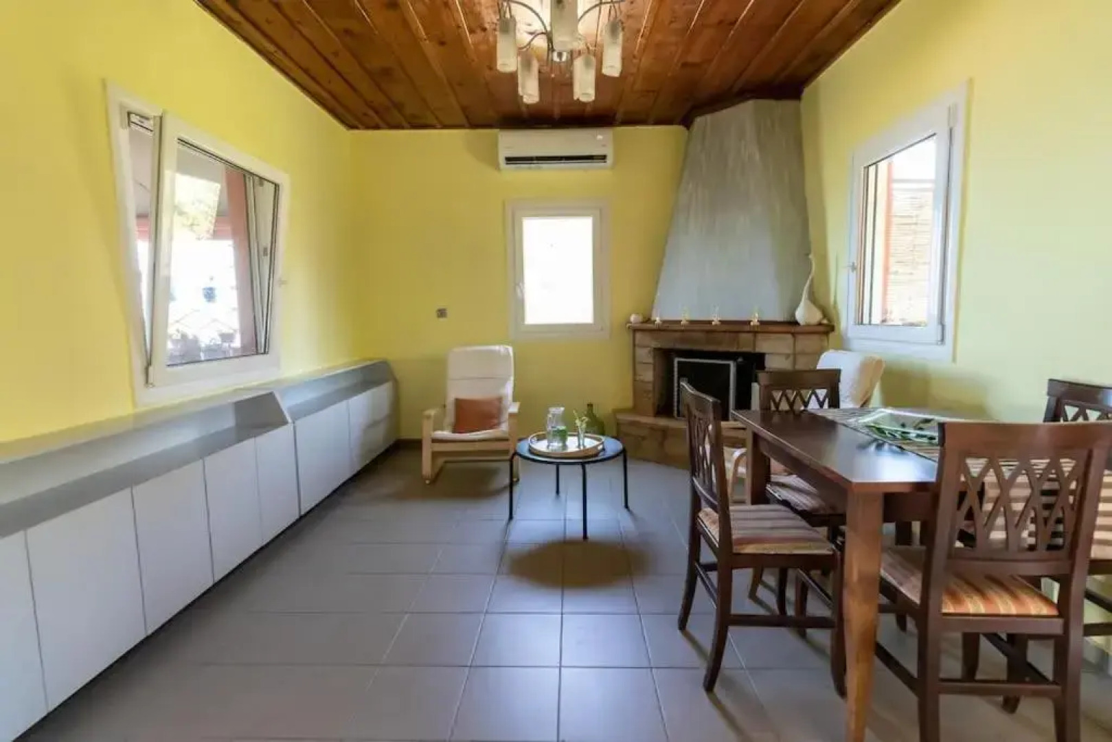 Summer front sea house for a relaxing get-away!