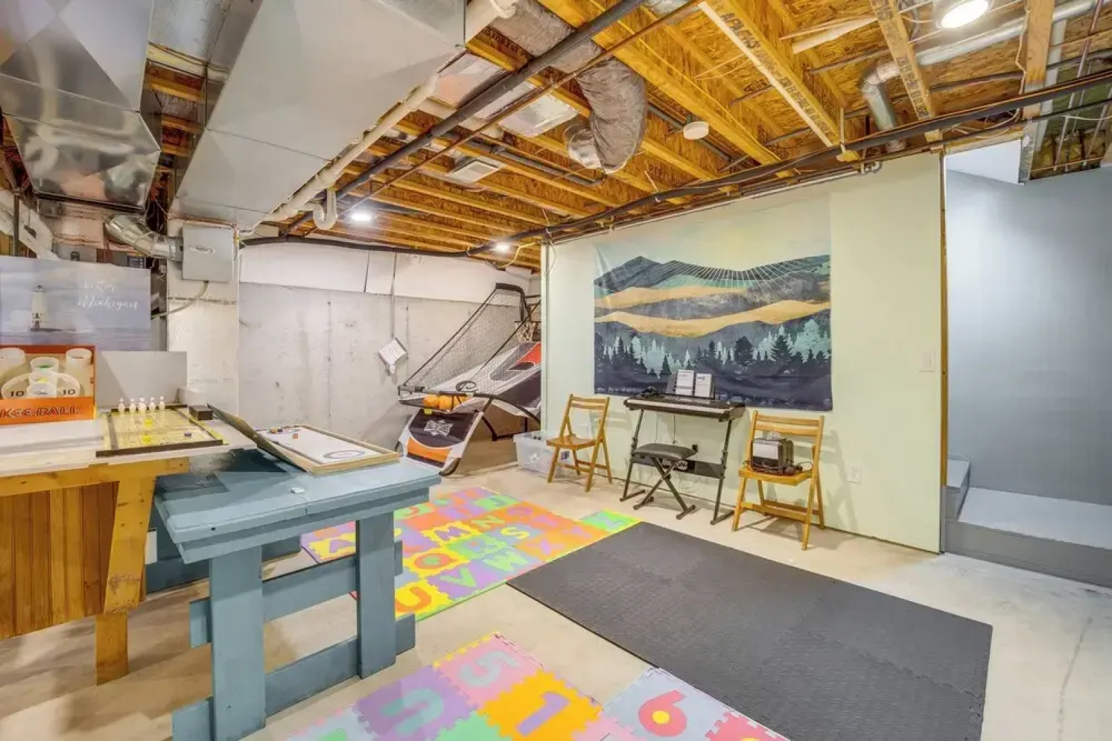 5 Mi to Schuss Mtn: Family Getaway w/ Game Room