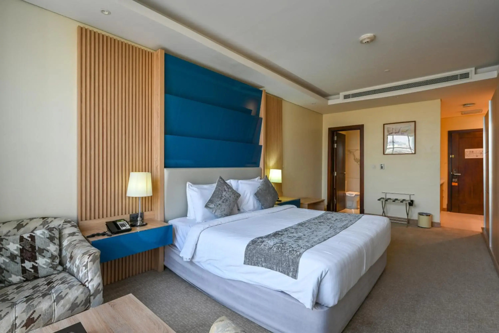 Almansour Suites Hotel Doha