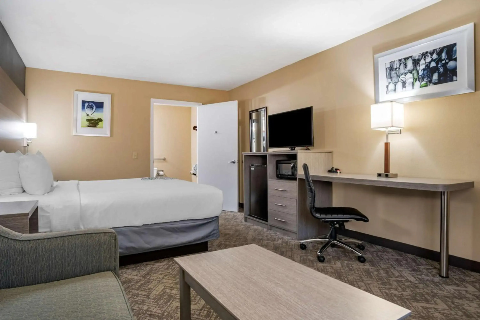 Budgetel Inns & Suites - Atlanta Galleria Stadium