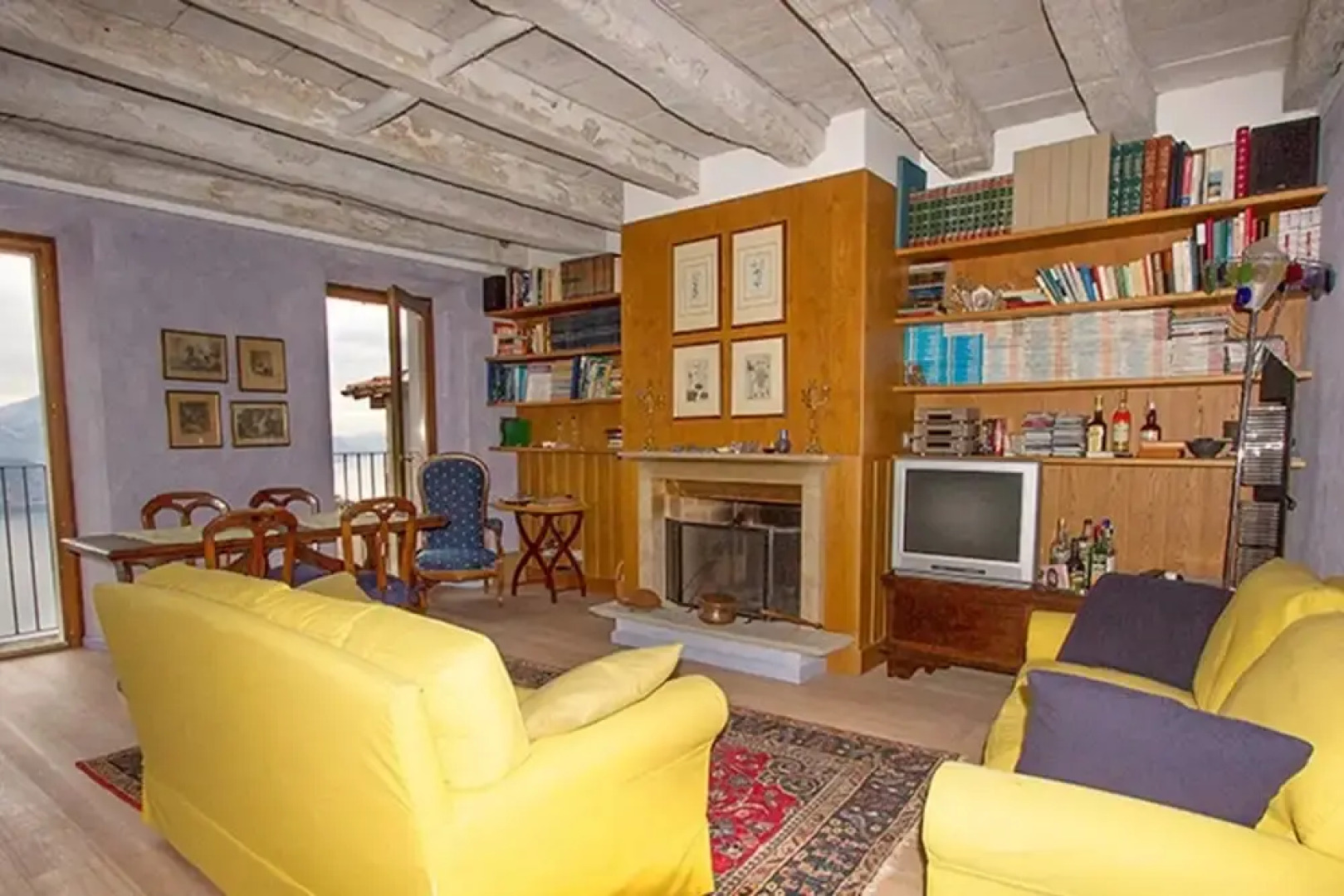 Authentic 3 bed Apartment With Amazing Lake Views