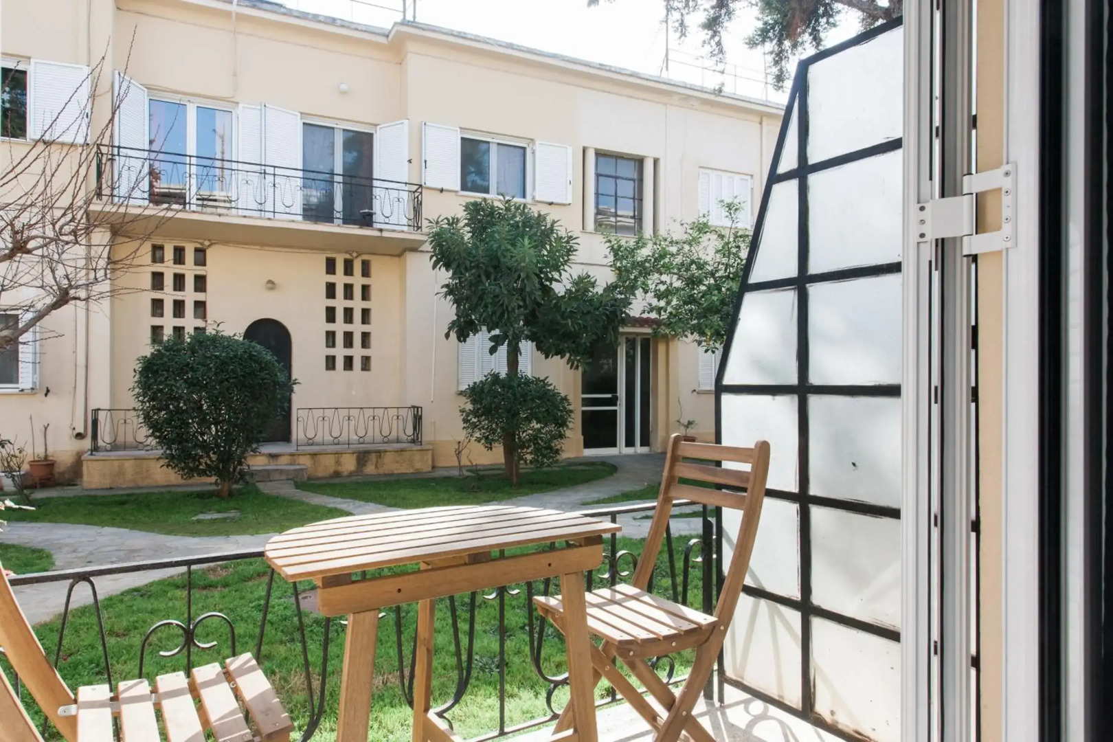 Unique 2BR Apartment in Filothei by UPSTREET