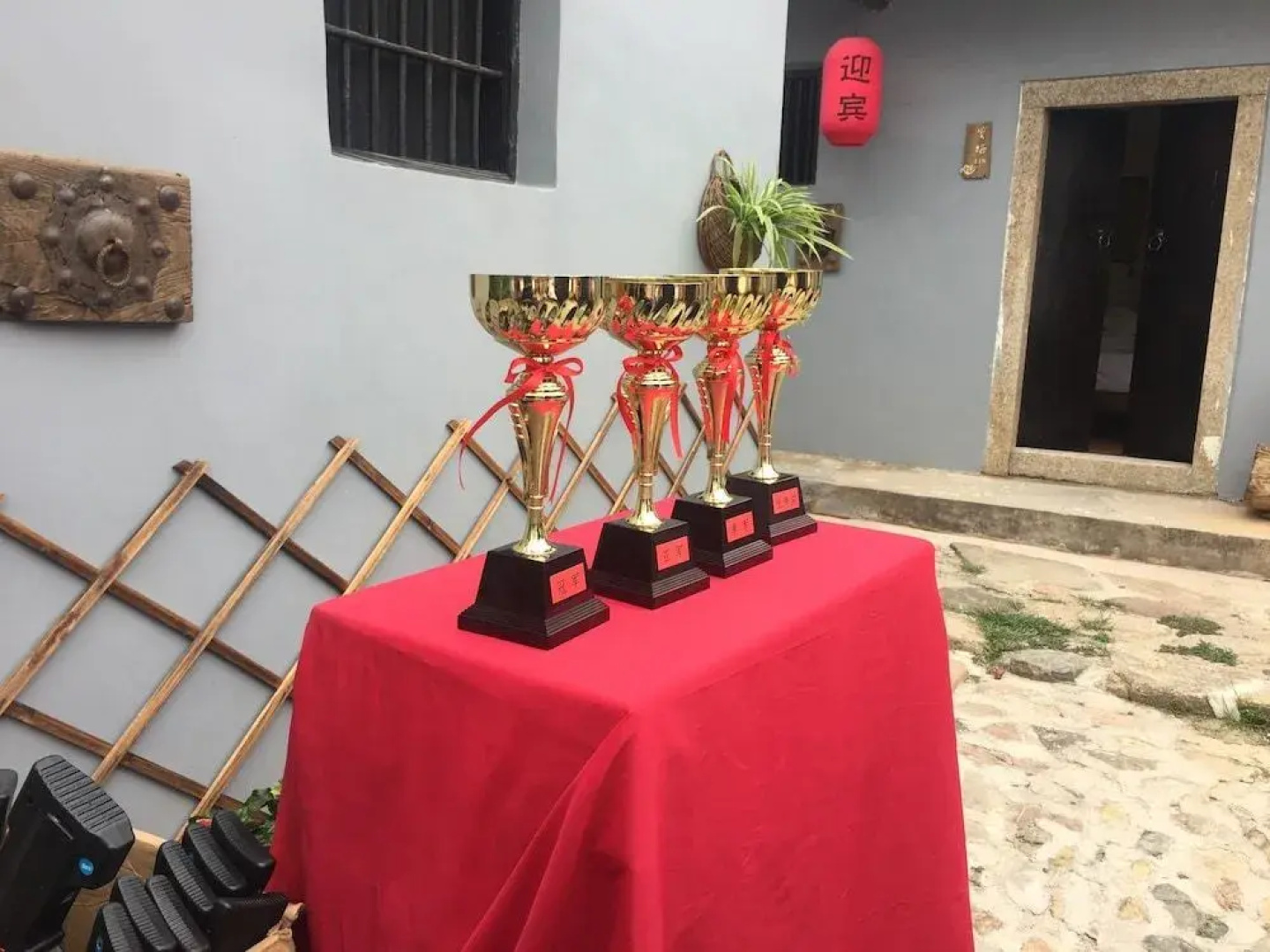 Chaozhou Shifeng Yingbin Inn