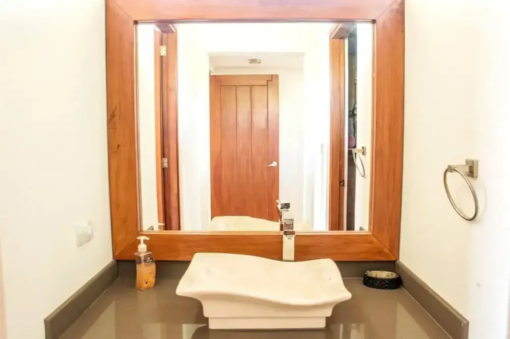 Luxury Casa Guayllabamba - BBQ Jacuzzi Gym Piscina