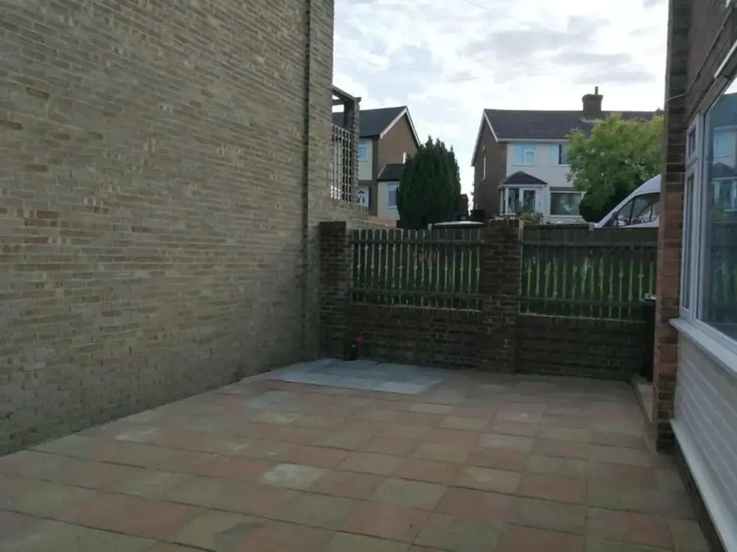 Bluewater House - Immaculate 4-bed in Greenhithe