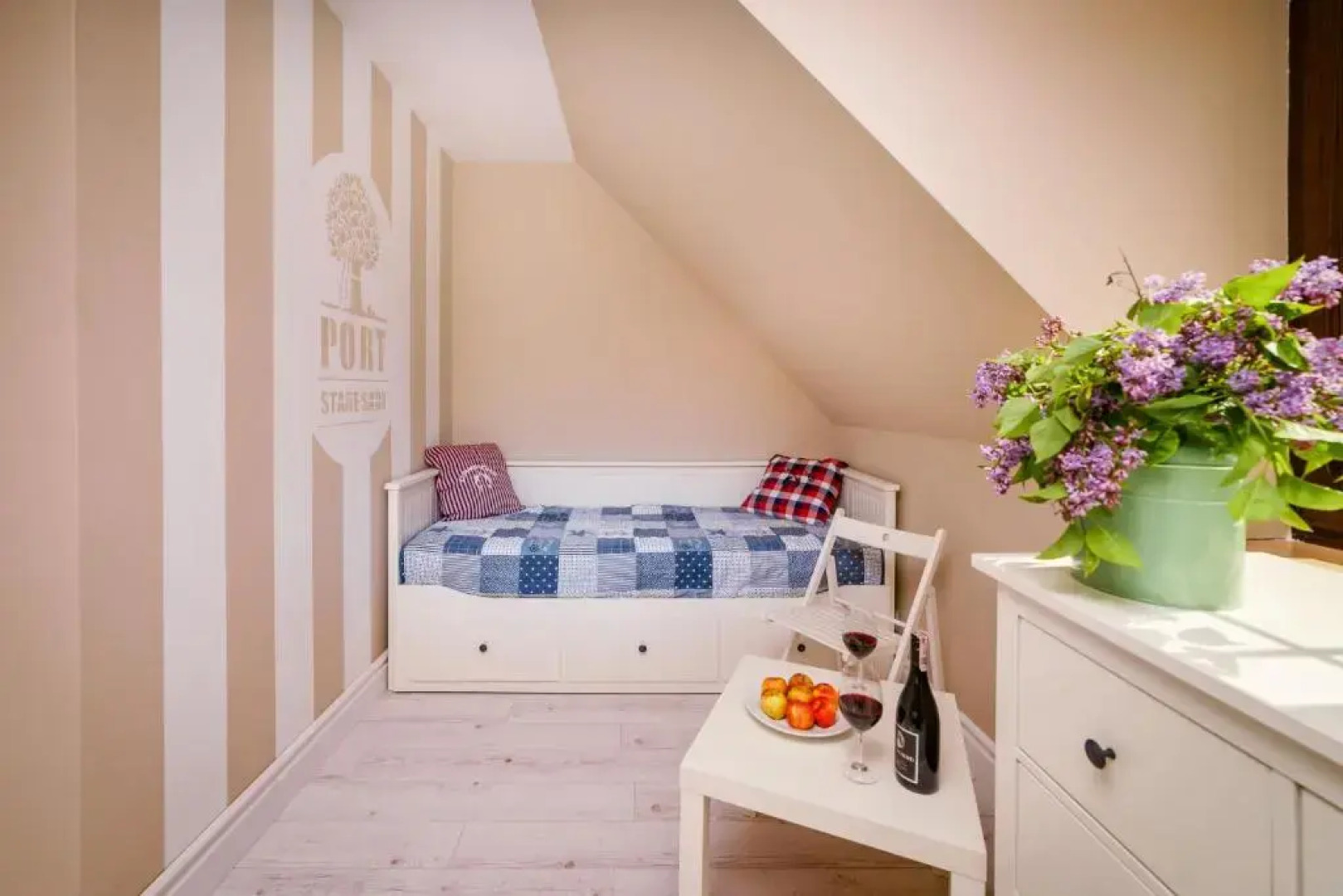 Stare Sady Chillout Rooms "Pod Jabłoniami"