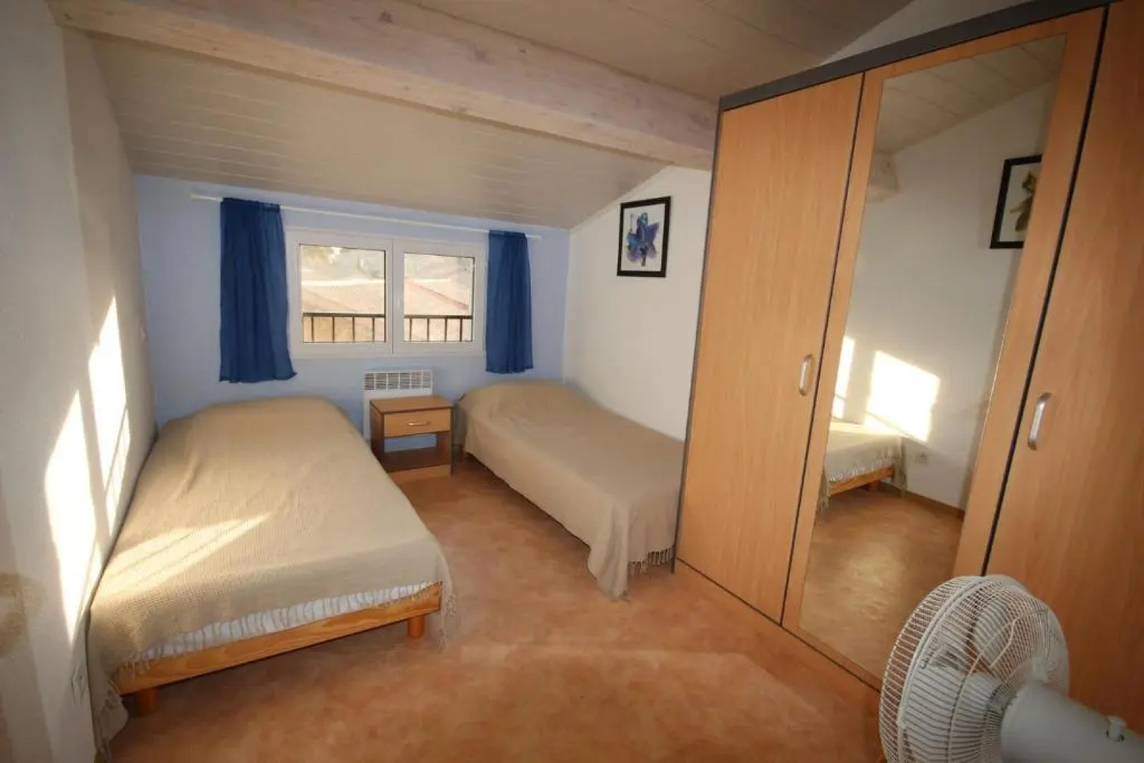 Belle villa climatisée 4 chambres 10 couchages 2 terrasses parking privatif dans résidence sécurisée piscine commune 800 m de la mer LRCS69