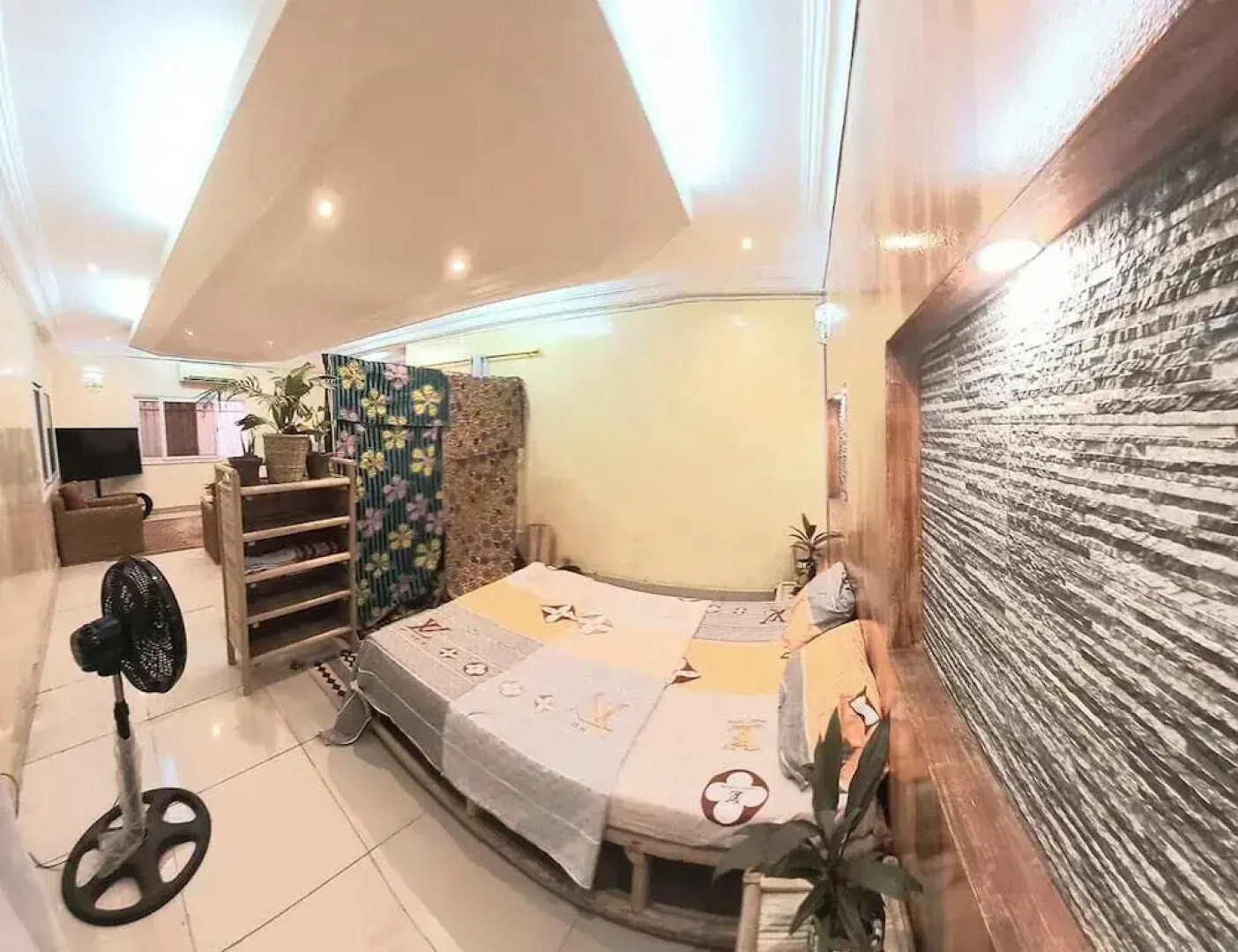 Room-luxury Furnished Room No1